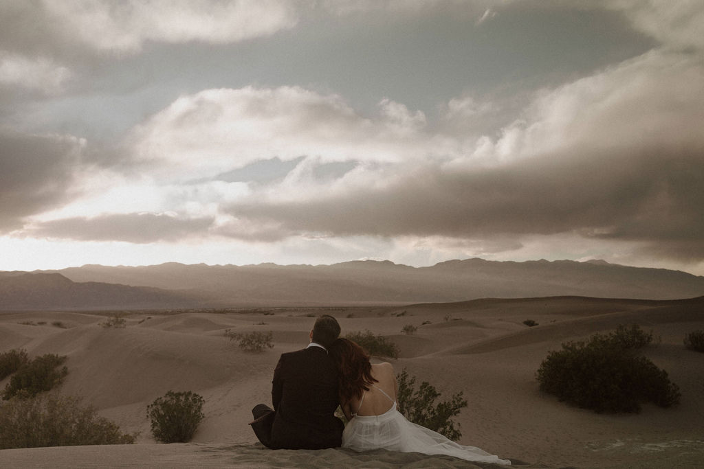 Romantic and Moody Sand Dune Elopement in Nevada | Southwest Wed